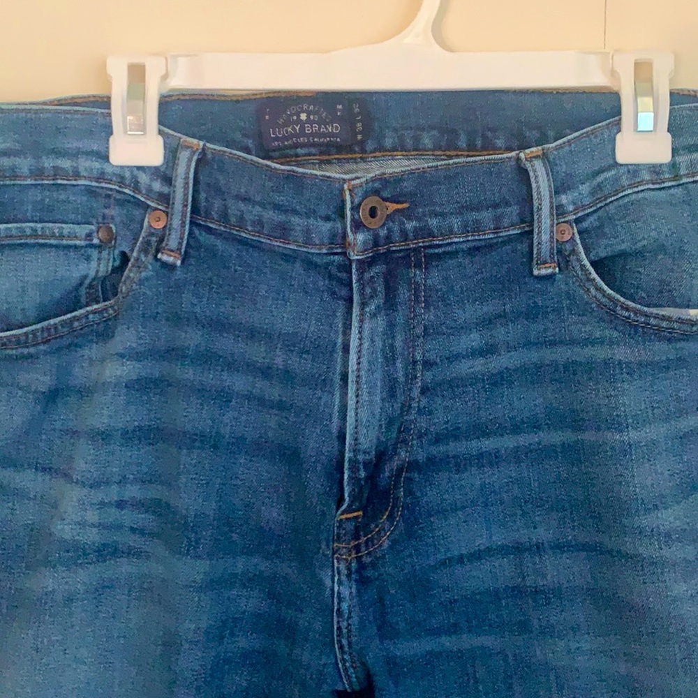 Lucky Jean - EUC - 38x32